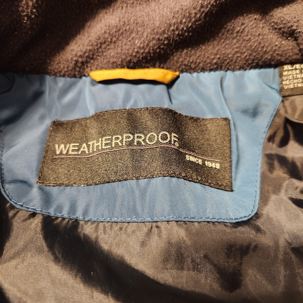 Men's Weatherproof puffer jacket - Picture 4 of 6